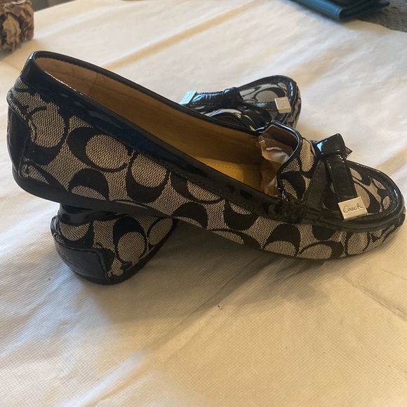 COACH NEW YORK FRiDA Slip -on gray and black flats size 9:58 - Picture 4 of 13